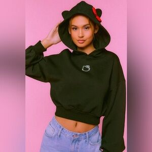 SOLD-OUT Hello Kitty Forever 21 Black Cropped Hoodie with Red Bow, W Small